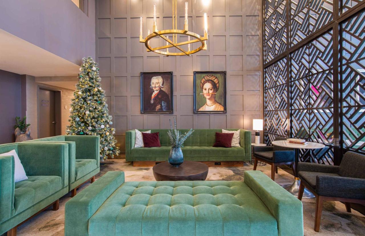 Sandman Signature Ottawa Airport Hotel Екстер'єр фото
