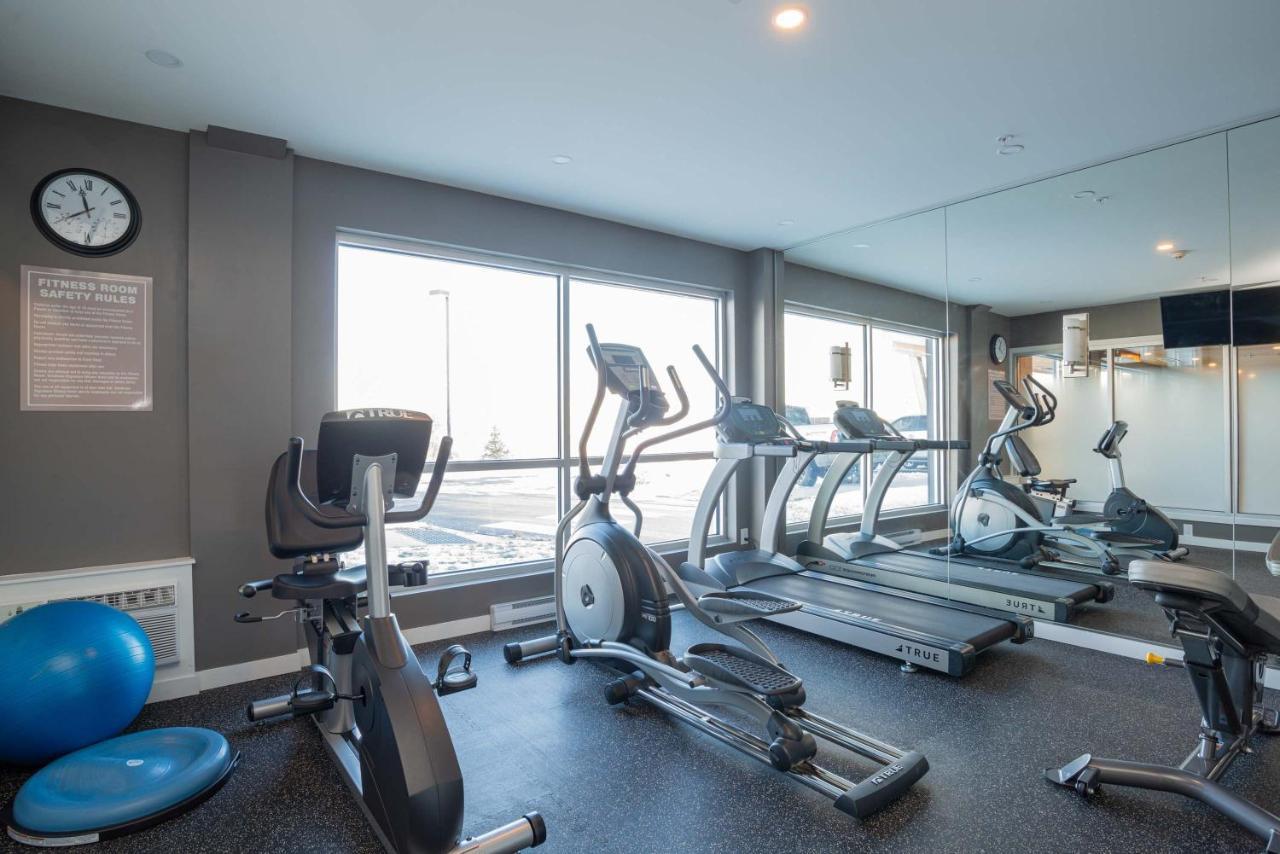 Sandman Signature Ottawa Airport Hotel Екстер'єр фото
