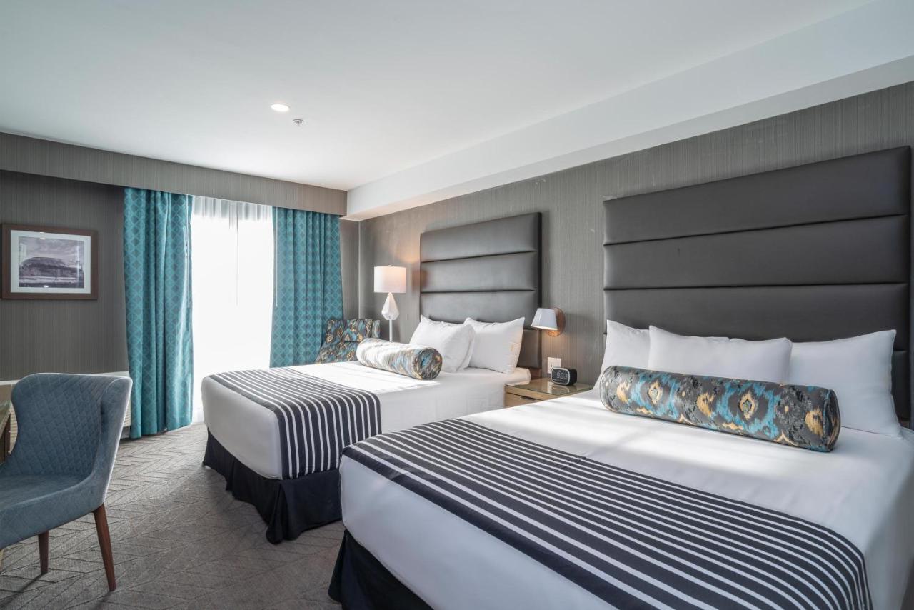 Sandman Signature Ottawa Airport Hotel Екстер'єр фото