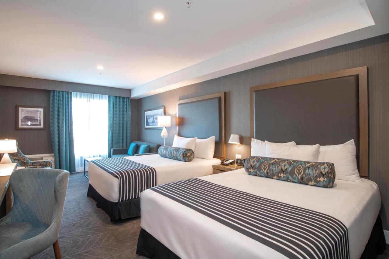 Sandman Signature Ottawa Airport Hotel Екстер'єр фото