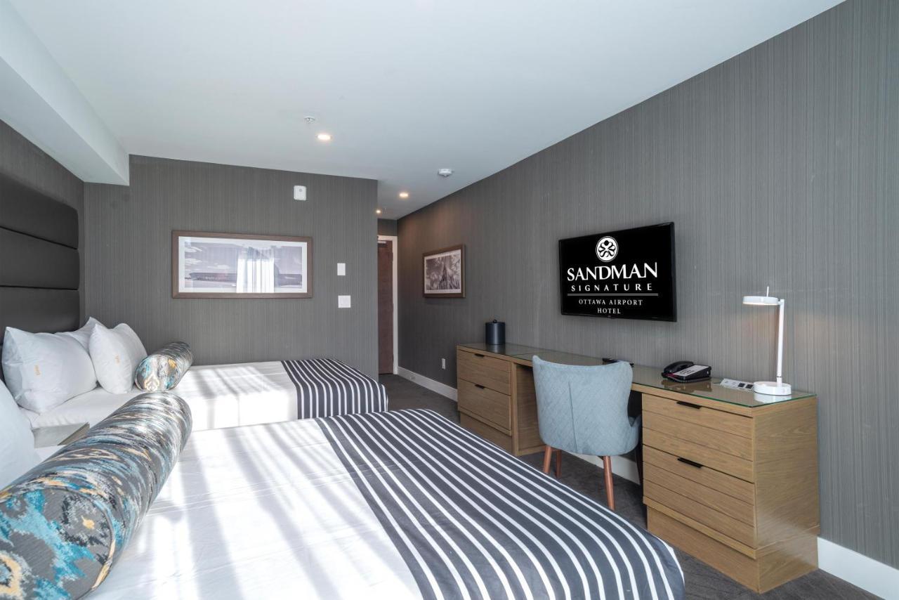 Sandman Signature Ottawa Airport Hotel Екстер'єр фото