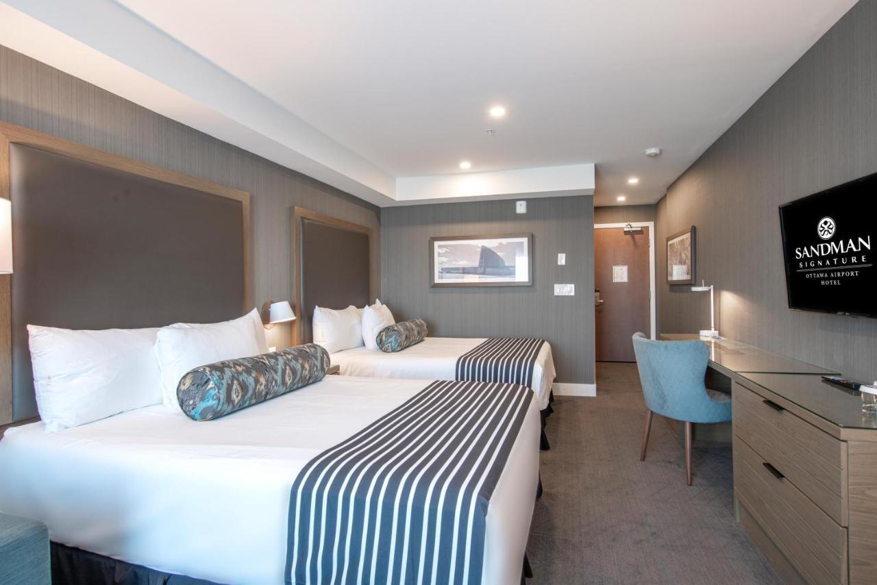 Sandman Signature Ottawa Airport Hotel Екстер'єр фото