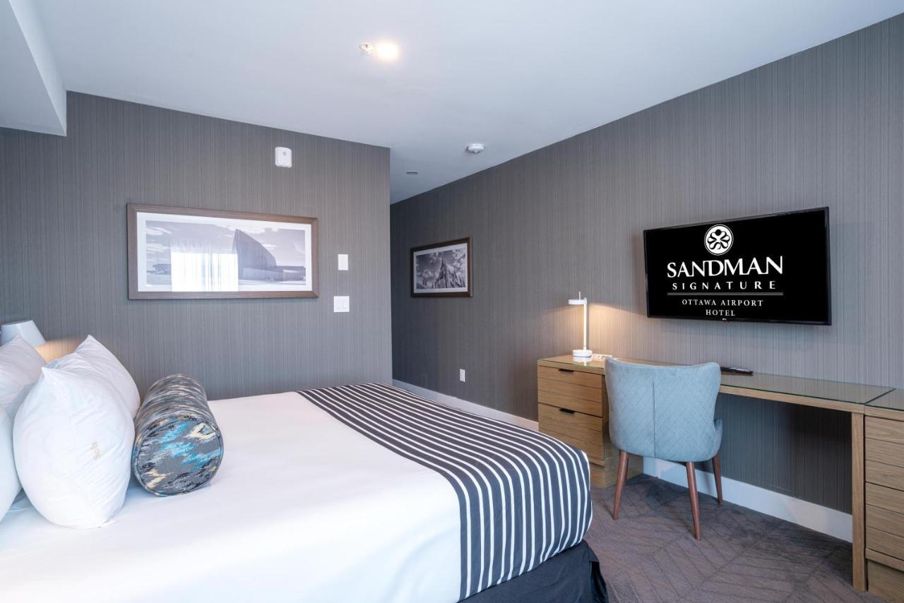 Sandman Signature Ottawa Airport Hotel Екстер'єр фото